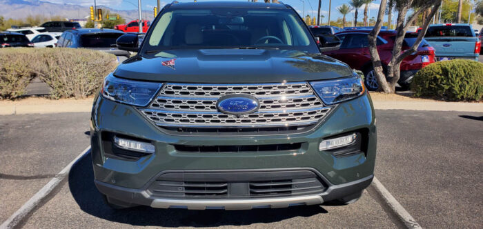 2023 Ford Explorer - Forged Green Limited - Image 2