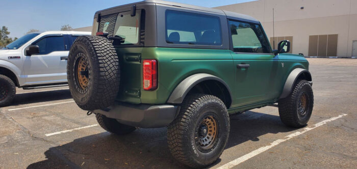 2022 Ford Bronco – Eruption Green Base 2-Door - Image 3