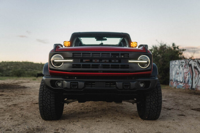 2023 Ford Bronco – Hot Pepper Red Badlands 4-Door - Image 6